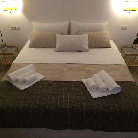 Bed and Breakfast Alloggio Turistico Al Colosseo Řím Exteriér fotografie